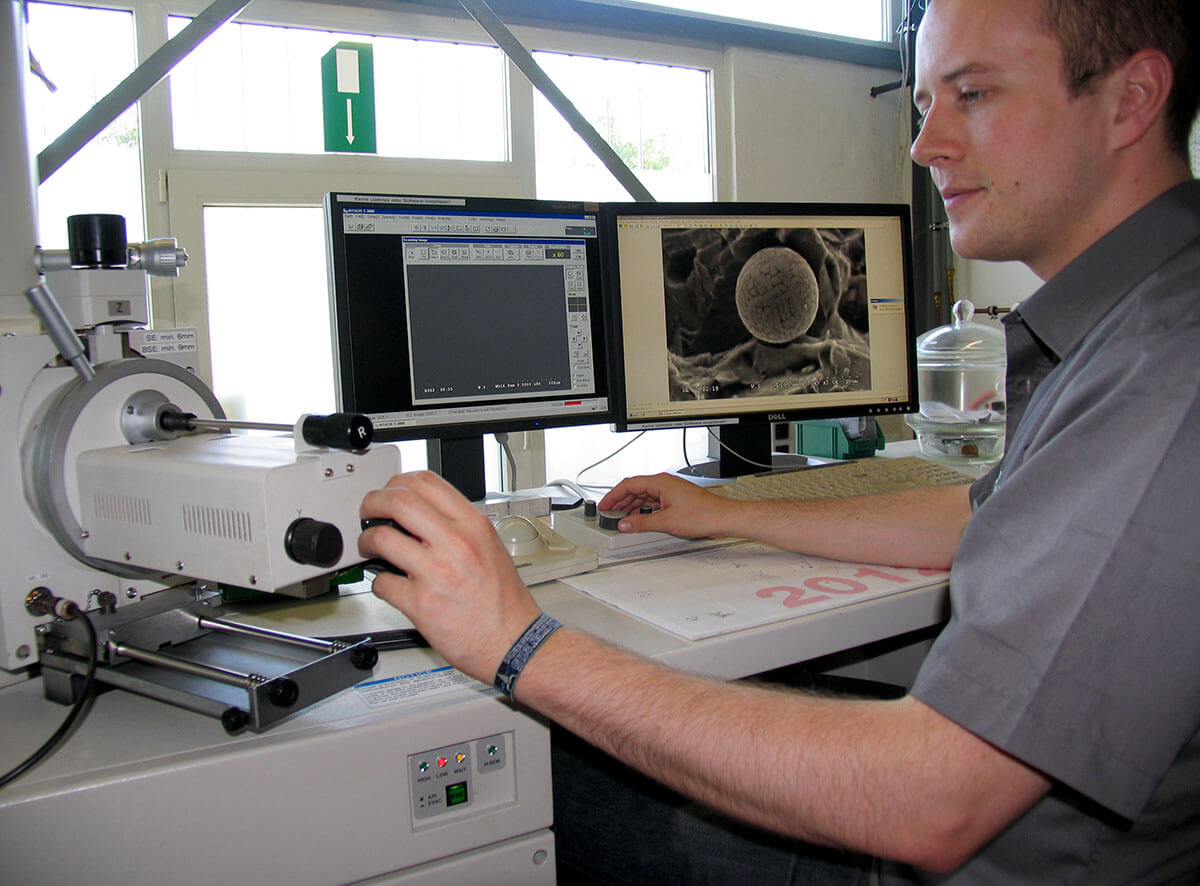 Werkstoff Service Rasterelektonenmikroskop Schadensanalyse